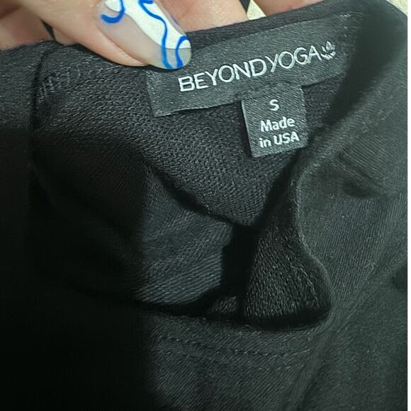 Beyond Yoga Just Chillin Romper Racerback Sleeveless Drawstring Black Size Small - Picture 7 of 10